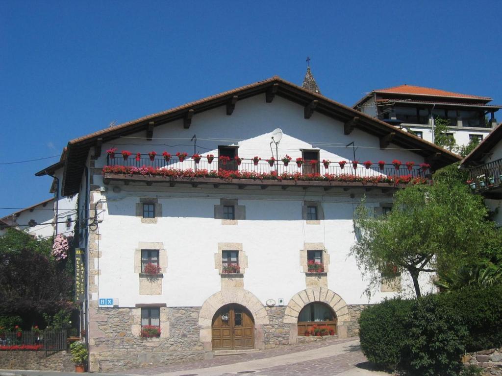Hostal Ezkurra Ngoại thất bức ảnh